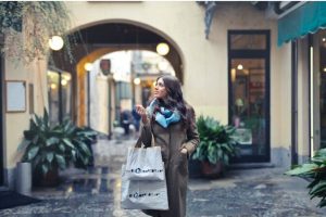 Online Shop
Politics